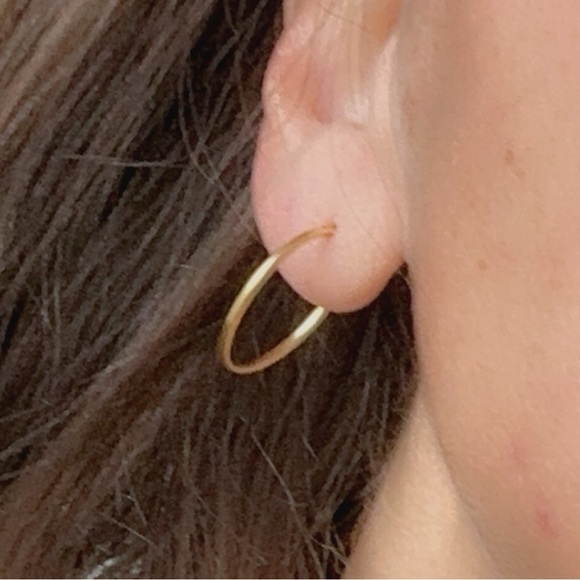 14k Gold Vermeil Classic Gold Hoops 20mm - Picture 9 of 10